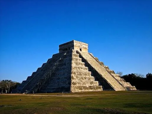 Día 3 — Valladolid – Chichen Itza – Izamal – Merida (190 Km – 3 Hrs)